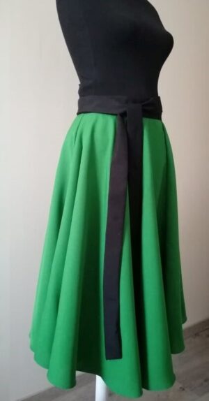 Körloknis próbaszoknya /  Zöld-fekete övvel 009