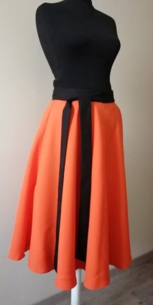 Körloknis próbaszoknya /  Narancssárga-fekete övvel 008